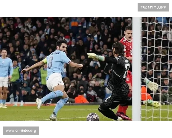 AC米兰争议判罚引发广泛热议 拜仁俱乐部强烈表达不满情绪 AC米兰争议判罚引发广泛热议 拜仁俱乐部强烈表达不满情绪