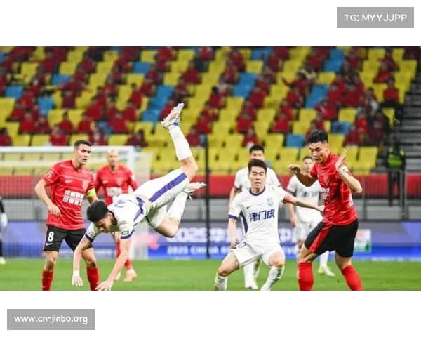 上港爆冷不敌对手引发热议 球迷纷纷讨论赛季走势与球队表现 上港爆冷不敌对手引发热议 球迷纷纷讨论赛季走势与球队表现