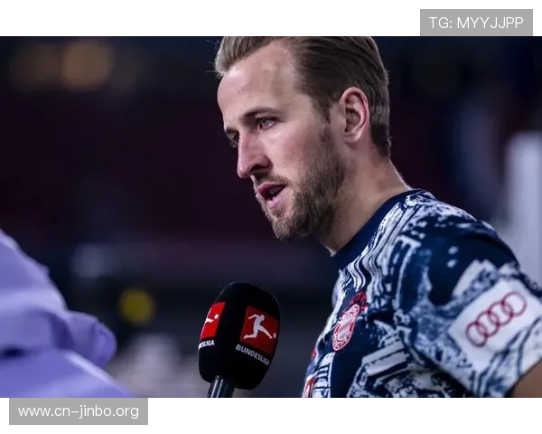 英超球员深夜加练镜头曝光引发热议展现职业精神令人动容的真实力量